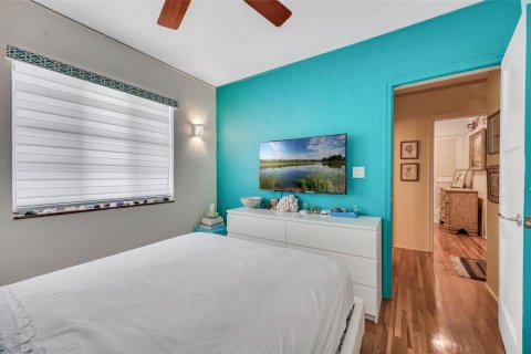 Casa en venta en Miami, Florida, 3 dormitorios, 143.07 m2 № 1175055 - foto 1