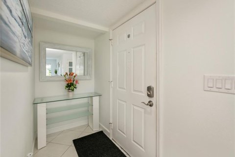 Купить кондоминиум в Венеция, Флорида 6 комнат, 122.54м2, № 1876079 - фото 13
