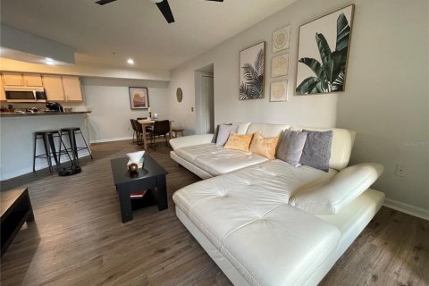 Apartamento en alquiler en Orlando, Florida, 3 dormitorios, 110.27 m2 № 1819142 - foto 5