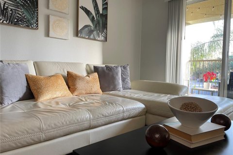 Apartamento en alquiler en Orlando, Florida, 3 dormitorios, 110.27 m2 № 1819142 - foto 4