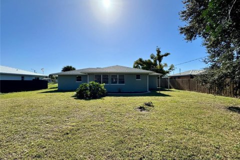 Casa en venta en Port Charlotte, Florida, 3 dormitorios, 149.85 m2 № 1903680 - foto 28