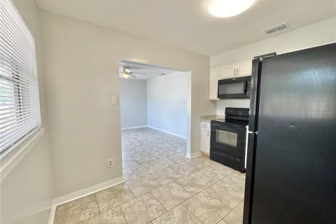 Commercial property in Winter Haven, Florida 4 bedrooms, 131.55 sq.m. № 1622252 - photo 15