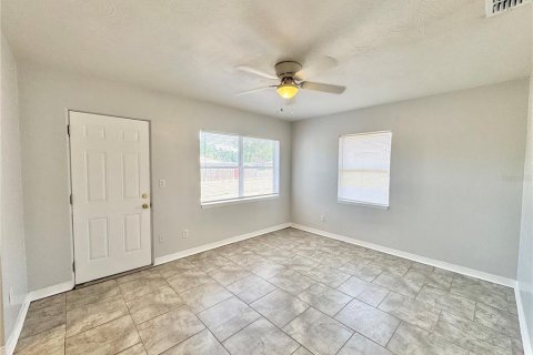 Commercial property in Winter Haven, Florida 4 bedrooms, 131.55 sq.m. № 1622252 - photo 11