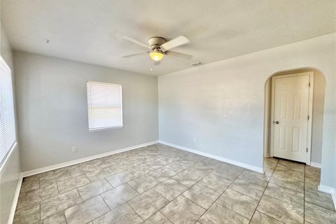 Commercial property in Winter Haven, Florida 4 bedrooms, 131.55 sq.m. № 1622252 - photo 7