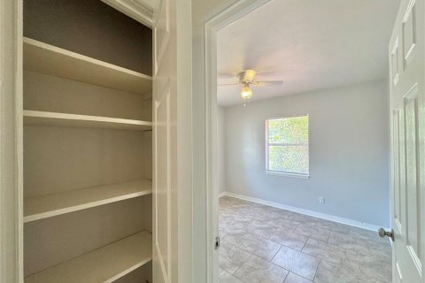 Commercial property in Winter Haven, Florida 4 bedrooms, 131.55 sq.m. № 1622252 - photo 22