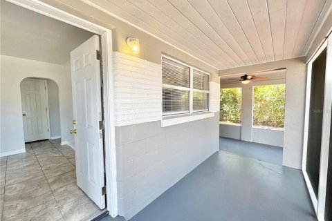 Commercial property in Winter Haven, Florida 4 bedrooms, 131.55 sq.m. № 1622252 - photo 6