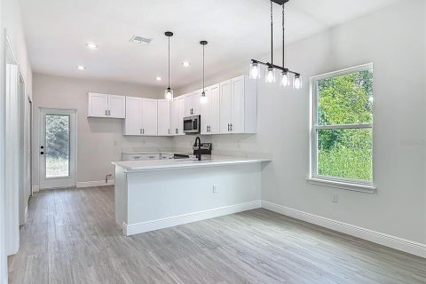 House in Sanford, Florida 2 bedrooms, 99.41 sq.m. № 1833491 - photo 11