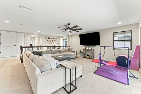 House in Riverview, Florida 6 bedrooms, 458.29 sq.m. № 2294665 - photo 22