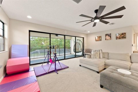 House in Riverview, Florida 6 bedrooms, 458.29 sq.m. № 2294665 - photo 25