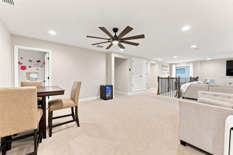 House in Riverview, Florida 6 bedrooms, 458.29 sq.m. № 2294665 - photo 24