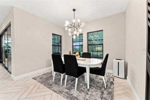 House in Riverview, Florida 6 bedrooms, 458.29 sq.m. № 2294665 - photo 19