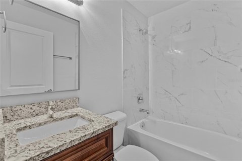 Appartement à louer à Port Charlotte, Floride: 3 chambres, 128.11 m2 № 1528926 - photo 6