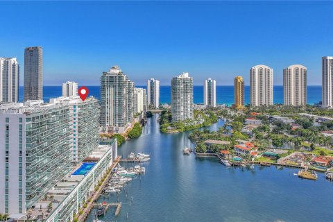 Condominio en venta en Sunny Isles Beach, Florida, 3 dormitorios, 173.26 m2 № 1977100 - foto 3