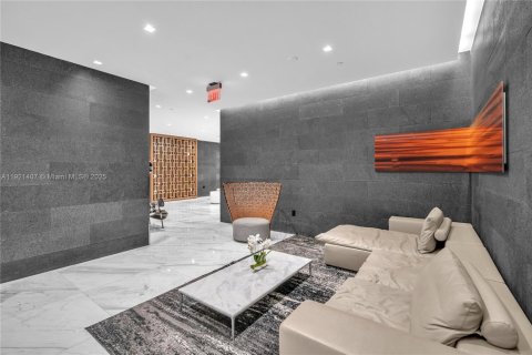 Condominio en venta en Sunny Isles Beach, Florida, 3 dormitorios, 173.26 m2 № 1977100 - foto 11