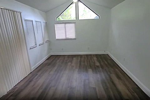 House in Tampa, Florida 2 bedrooms, 98.76 sq.m. № 1789084 - photo 8