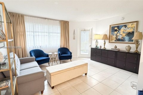Condo à Hollywood, Floride, 1 chambre  № 2014284