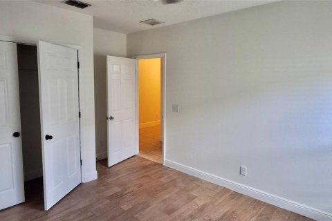Casa en alquiler en Davenport, Florida, 4 dormitorios, 172.8 m2 № 1901333 - foto 15