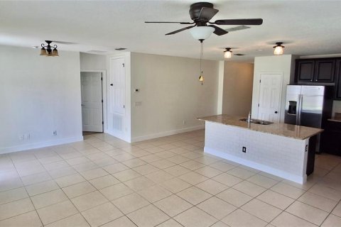 Casa en alquiler en Davenport, Florida, 4 dormitorios, 172.8 m2 № 1901333 - foto 5