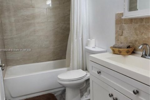 Adosado en venta en Cutler Bay, Florida, 3 dormitorios, 144 m2 № 1858745 - foto 9