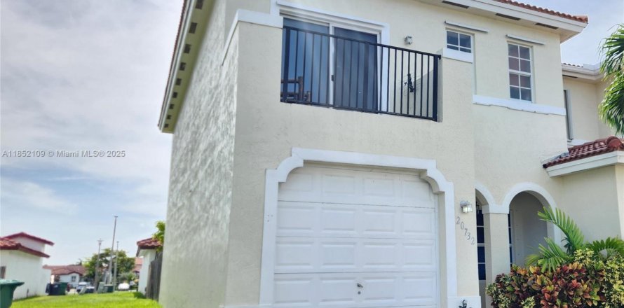 Adosado en Cutler Bay, Florida 3 dormitorios, 144 m2 № 1858745