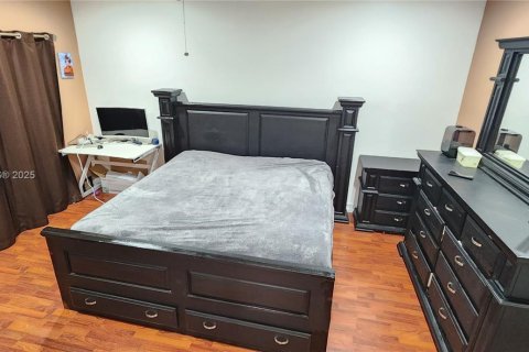 Adosado en venta en Cutler Bay, Florida, 3 dormitorios, 144 m2 № 1858745 - foto 5