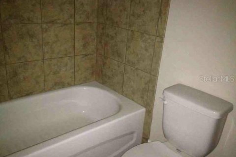 Casa en venta en Gainesville, Florida, 5 dormitorios, 208.47 m2 № 1789191 - foto 11