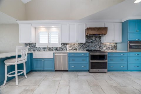 Villa ou maison à vendre à New Smyrna Beach, Floride: 3 chambres, 256.97 m2 № 2097698 - photo 10