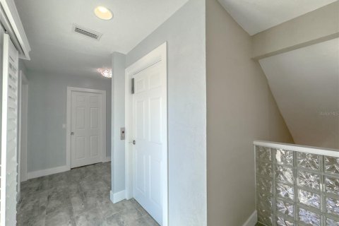 Villa ou maison à vendre à New Smyrna Beach, Floride: 3 chambres, 256.97 m2 № 2097698 - photo 20