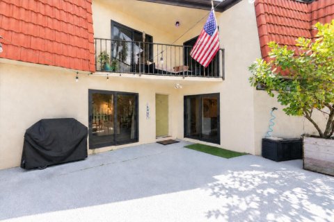 Townhouse in West Palm Beach, Florida 2 bedrooms, 113.15 sq.m. № 2361645