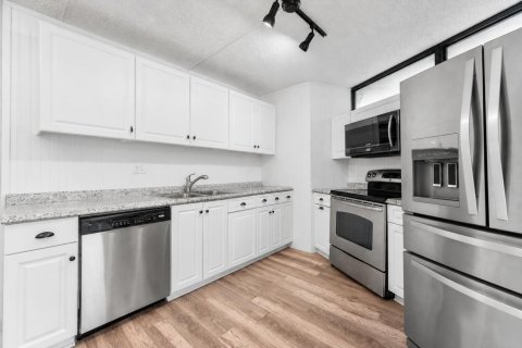 Adosado en venta en West Palm Beach, Florida, 2 dormitorios, 113.15 m2 № 2361645 - foto 6