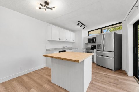 Adosado en venta en West Palm Beach, Florida, 2 dormitorios, 113.15 m2 № 2361645 - foto 5
