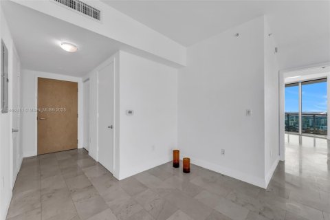 Купить кондоминиум в Майами, Флорида 2 спальни, 85.47м2, № 1921612 - фото 6