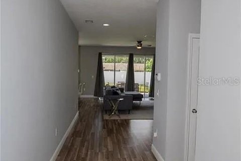 Casa en alquiler en Orlando, Florida, 3 dormitorios, 202.62 m2 № 2355924 - foto 3