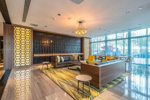 Condo in Miami, Florida, 1 bedroom  № 1944414 - photo 24