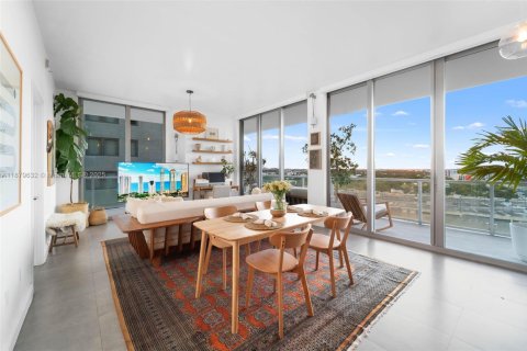 Condo in Miami, Florida, 1 bedroom  № 1944414 - photo 2
