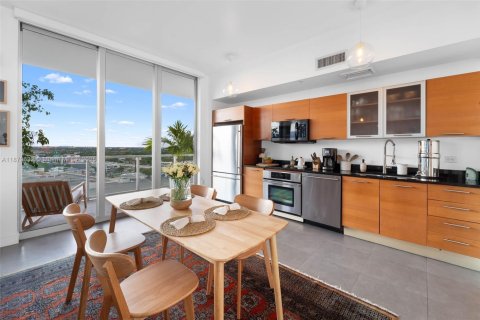Condo in Miami, Florida, 1 bedroom  № 1944414 - photo 5