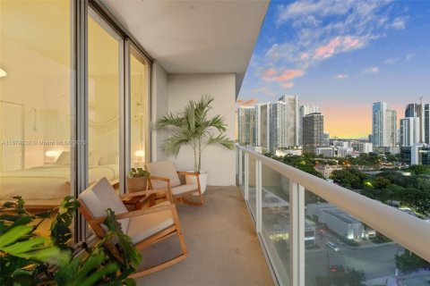 Condo in Miami, Florida, 1 bedroom  № 1944414 - photo 11