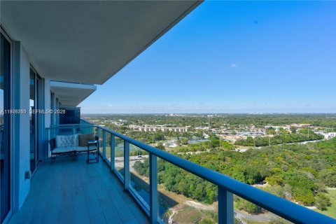 Condo in North Miami Beach, Florida, 2 bedrooms  № 2040471 - photo 24