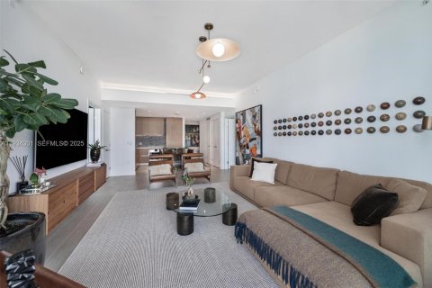 Condominio en venta en Miami Beach, Florida, 2 dormitorios, 111.58 m2 № 1992664 - foto 7