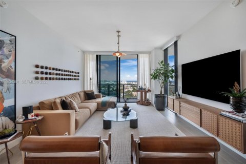 Condominio en venta en Miami Beach, Florida, 2 dormitorios, 111.58 m2 № 1992664 - foto 2