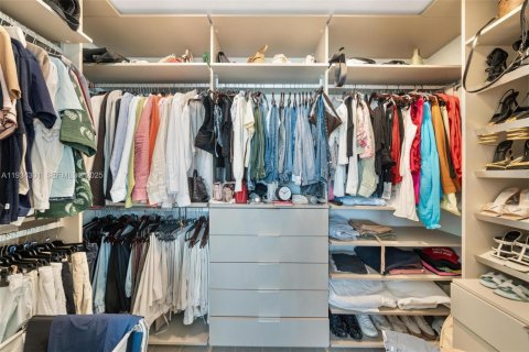 Condominio en venta en Miami Beach, Florida, 2 dormitorios, 111.58 m2 № 1992664 - foto 12