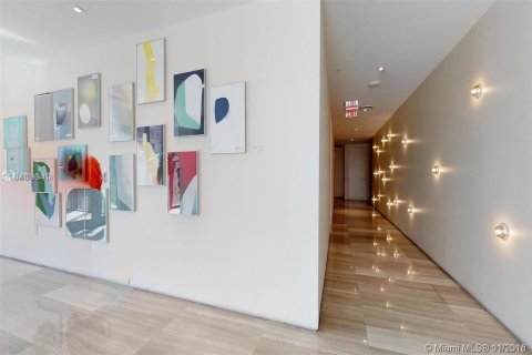 Condo in Miami, Florida, 1 bedroom  № 1868021 - photo 5