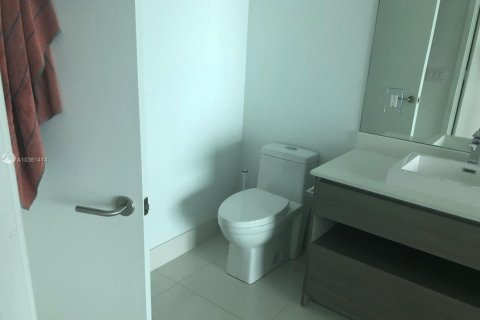 Condo in Miami, Florida, 1 bedroom  № 1868021 - photo 10
