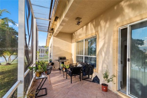 Villa ou maison à louer à Pembroke Pines, Floride: 3 chambres, 175.49 m2 № 2051551 - photo 30