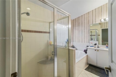 Villa ou maison à louer à Pembroke Pines, Floride: 3 chambres, 175.49 m2 № 2051551 - photo 19