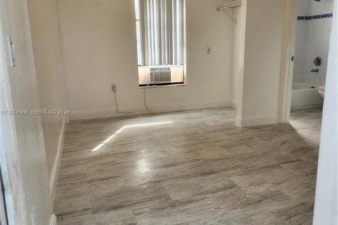 Commercial property in Cutler Bay, Florida 127.55 sq.m. № 2088195 - photo 2