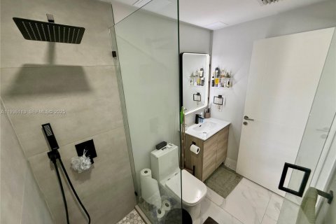 Apartment in Miami Beach, Florida 1 bedroom № 1994298 - photo 8