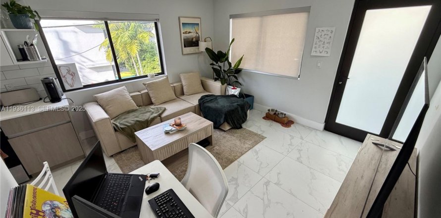 Apartment in Miami Beach, Florida 1 bedroom № 1994298