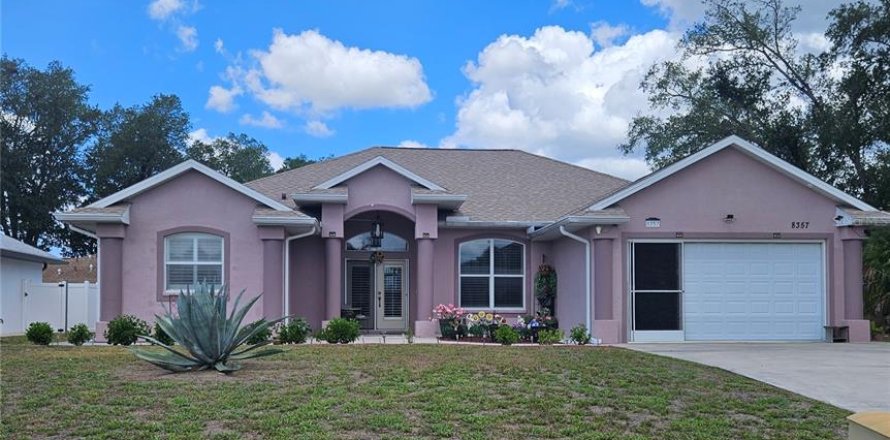 Casa en North Port, Florida 3 dormitorios, 196.95 m2 № 2124047
