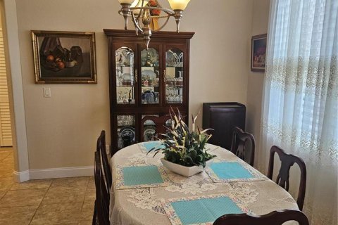 Casa en venta en North Port, Florida, 3 dormitorios, 196.95 m2 № 2124047 - foto 12